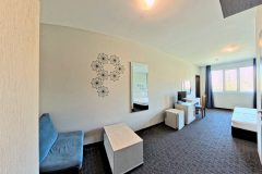  Apartment-406-408-15
