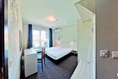 Apartment-406-408-21
