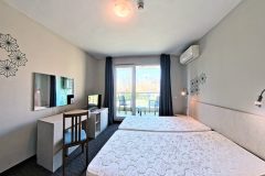 Apartment-406-408-23