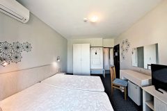 Apartment-406-408-24