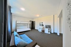  Apartment-504-18