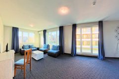 Apartment-604-605-25