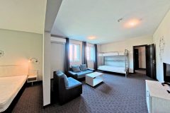 Apartment-404-8