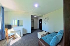 Apartment-401-403-23.
