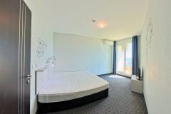  Apartment-401-403-25