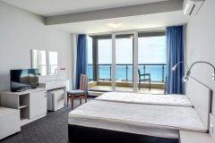 Apartment-701-703-1