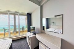 Apartment-701-703-18