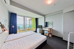 Apartment-701-703-21