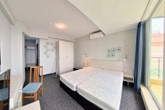 Apartment-701-703-24