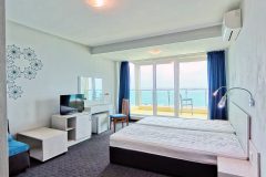 Apartment-701-703-5