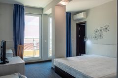 Apartment-503-505-9